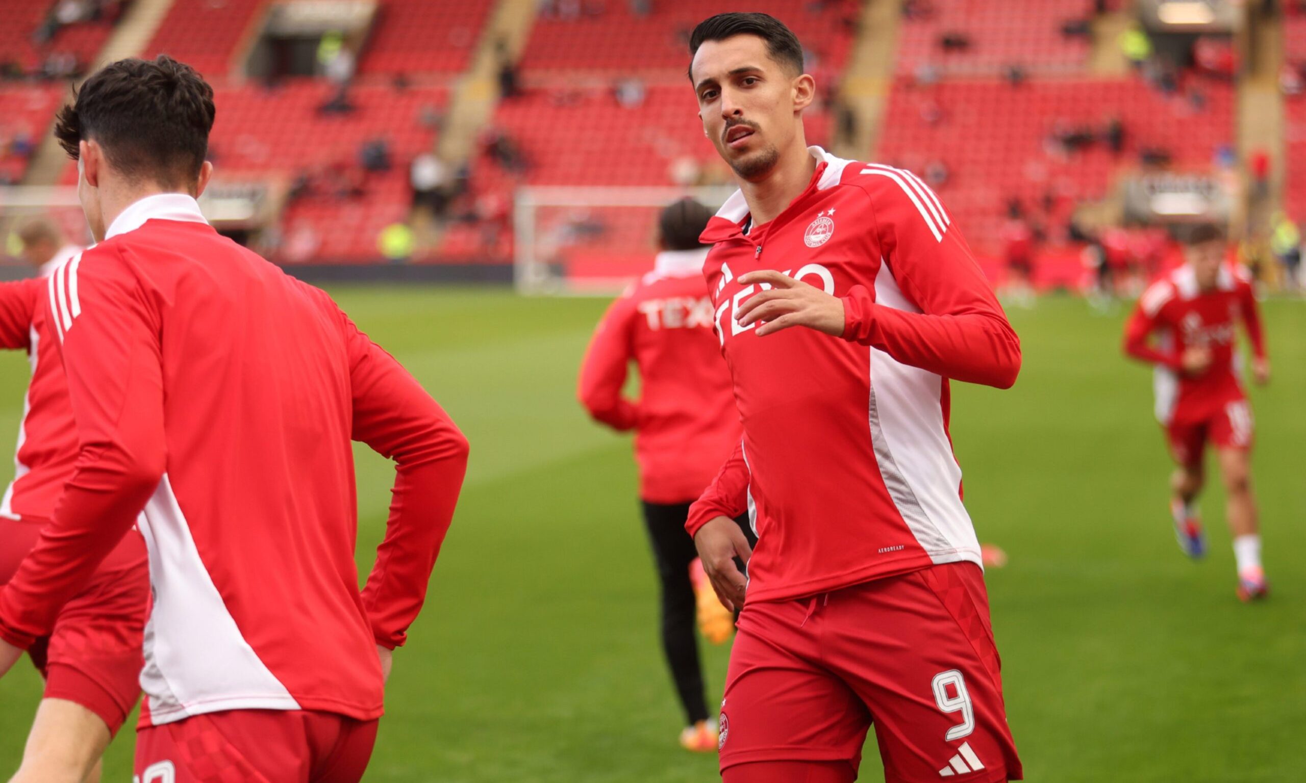 webnexttech | Richard Gordon: Aberdeen, striker and fans will want to see Bojan Miovski exit saga settled as soon as possible