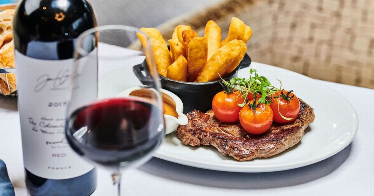 webnexttech | Enjoy a steak dinner and bubbles for two for £56 at a top-notch restaurant