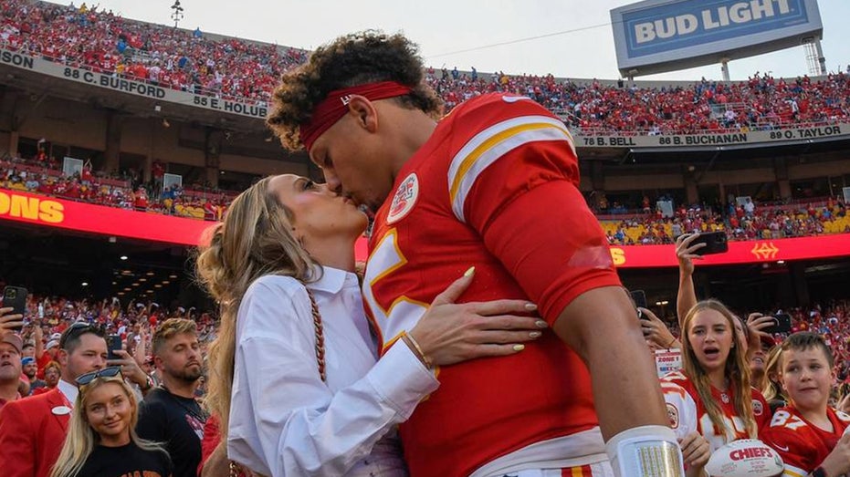 webnexttech | Patrick Mahomes commends wife's influence after Trump's praise and Taylor Swift's Harris endorsement