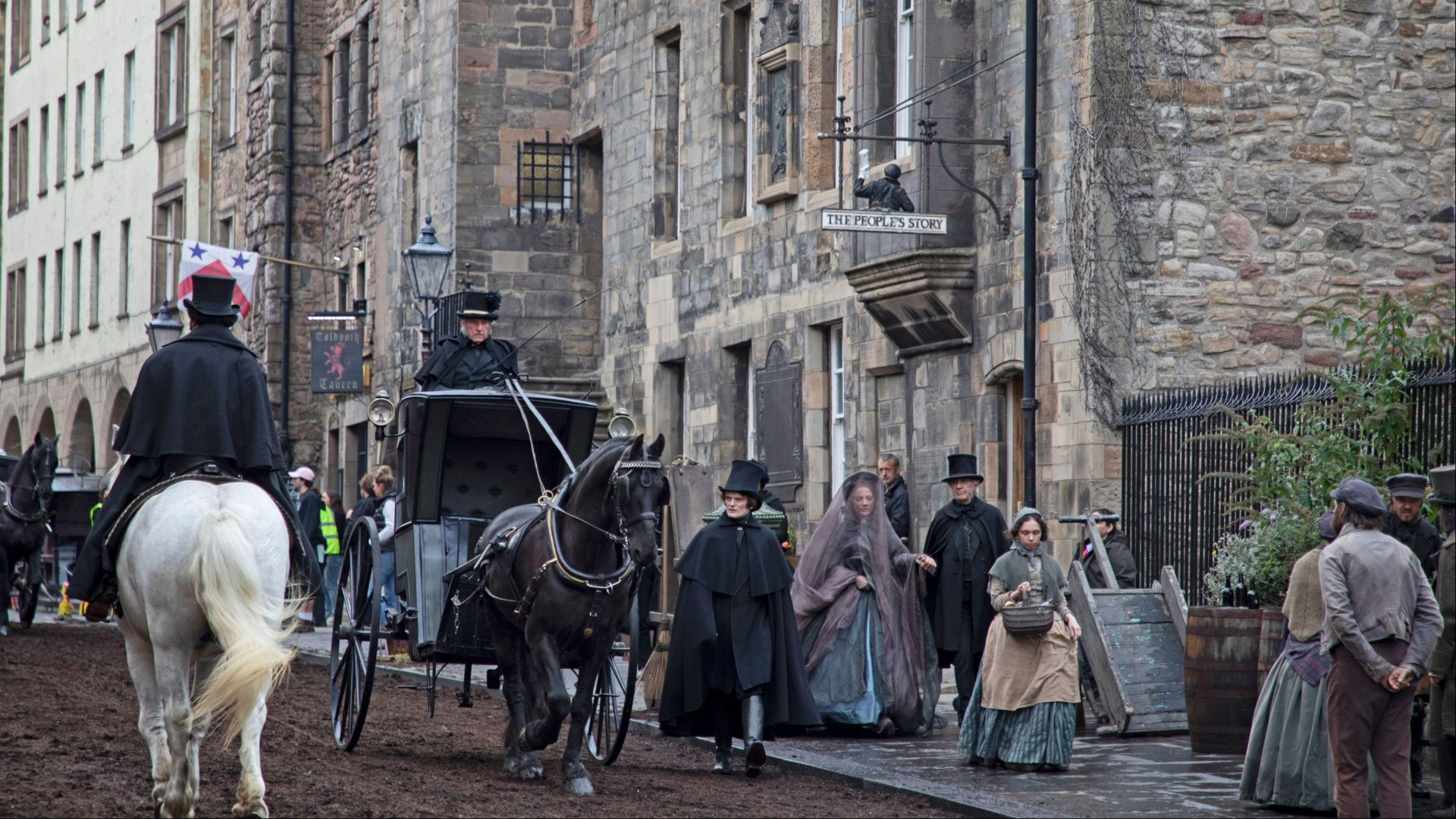 webnexttech | Pictures reveal Edinburgh’s transformation for Guillermo Del Toro’s Frankenstein movie