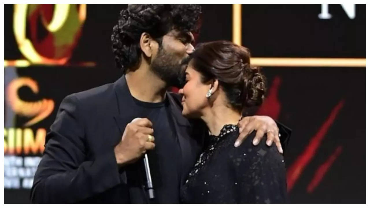 webnexttech | Nayanthara and Vignesh Shivan’s romantic SIIMA 2024 moment