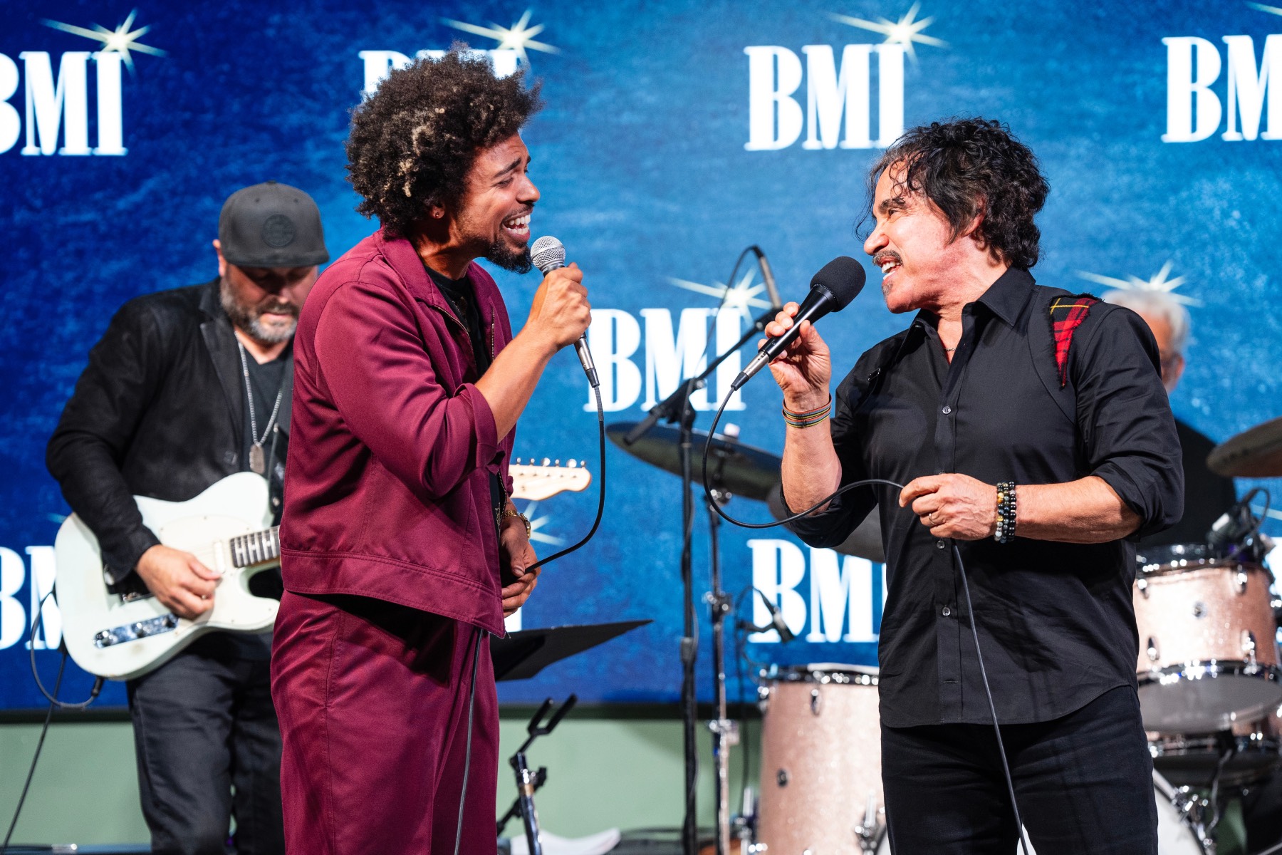 webnexttech | John Oates Cements His Americana Cred at BMI Troubadour Ceremony