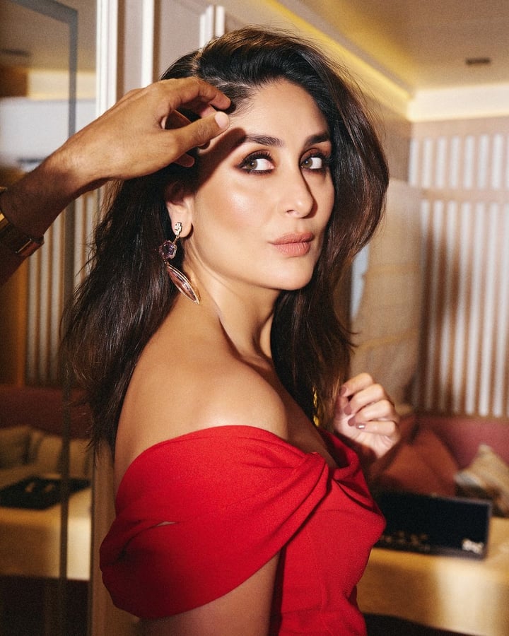 webnexttech | Kareena Kapoor Khan Looks Bombshell In Off-Shoulder Red Gown With Risque Thigh-High Slit