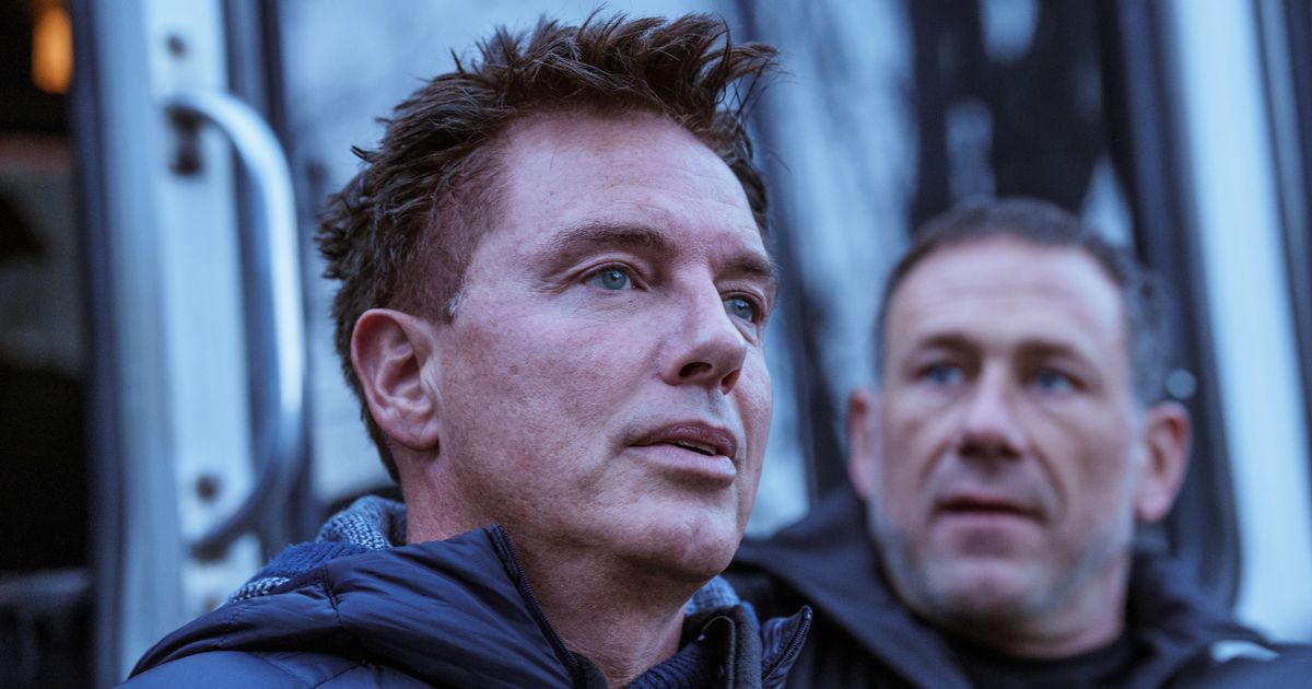 webnexttech | Celebrity SAS star John Barrowman throws up and quits show after just 32 minutes