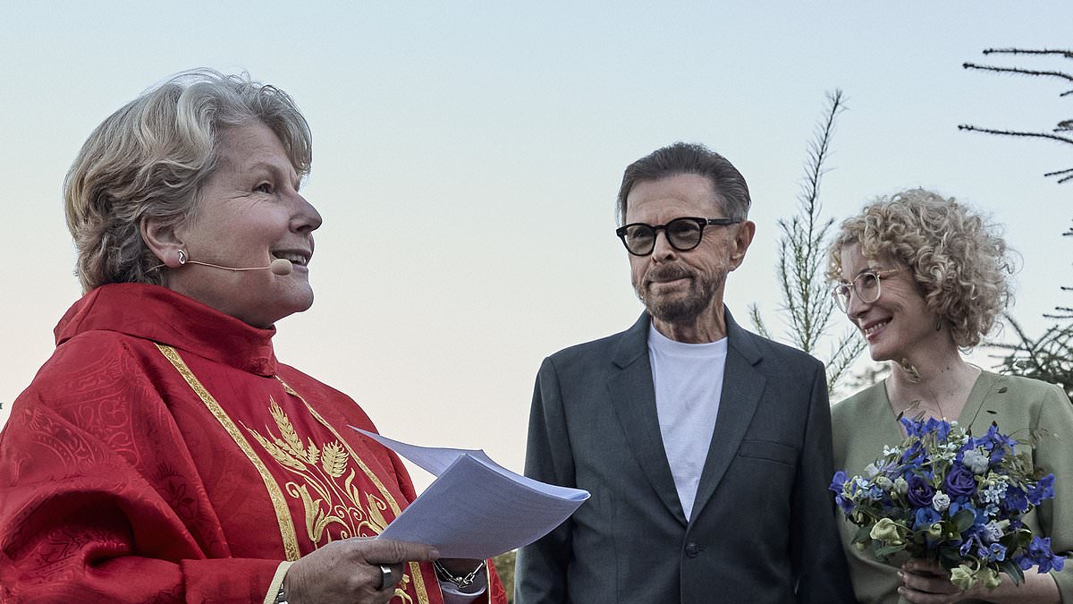 webnexttech | Sandi Toksvig opens up on officiating Björn Ulvaeus' wedding to Christina Sas in Copenhagen and reveals which of his ABBA bandmates attended