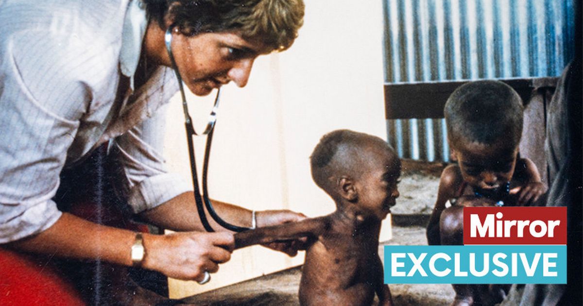 webnexttech | Nurse forced to 'play God' and choose which children live or die in Ethiopia famine looks at photos