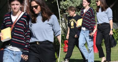 webnexttech | Jennifer Garner holds hands with Seraphina Affleck, 15, during family church outing