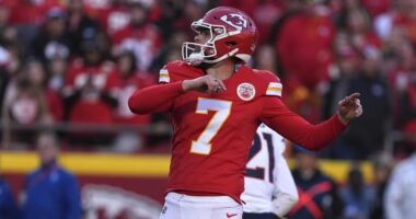 webnexttech | Chiefs putting kicker Harrison Butker on injured reserve ahead of knee procedure, AP source says