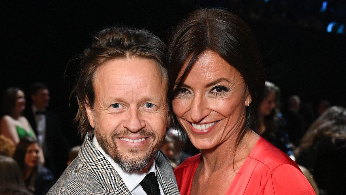 webnexttech | Davina McCall is out of surgery and 'recovering in ICU' as her partner Michael Douglas shares health update