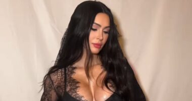 webnexttech | Megan Fox shows off baby bump in very sexy sheer look after skipping GQ red carpet with Machine Gun Kelly